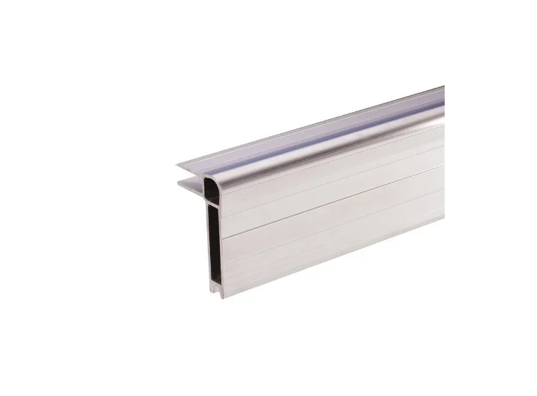 Adam Hall Hardware Easy Case - Lidmaker female *Pris pr meter 